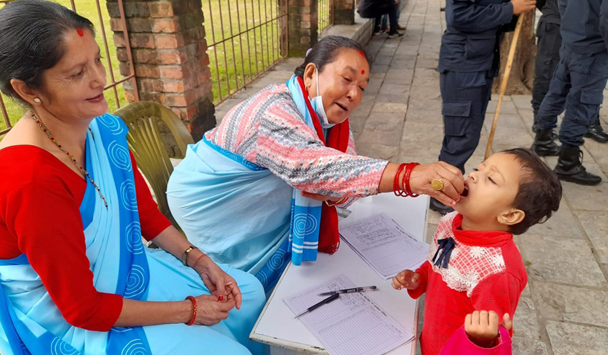 देशभर बालबालिकालाई भिटामिन र जुकाको औषधि खुवाइँदै